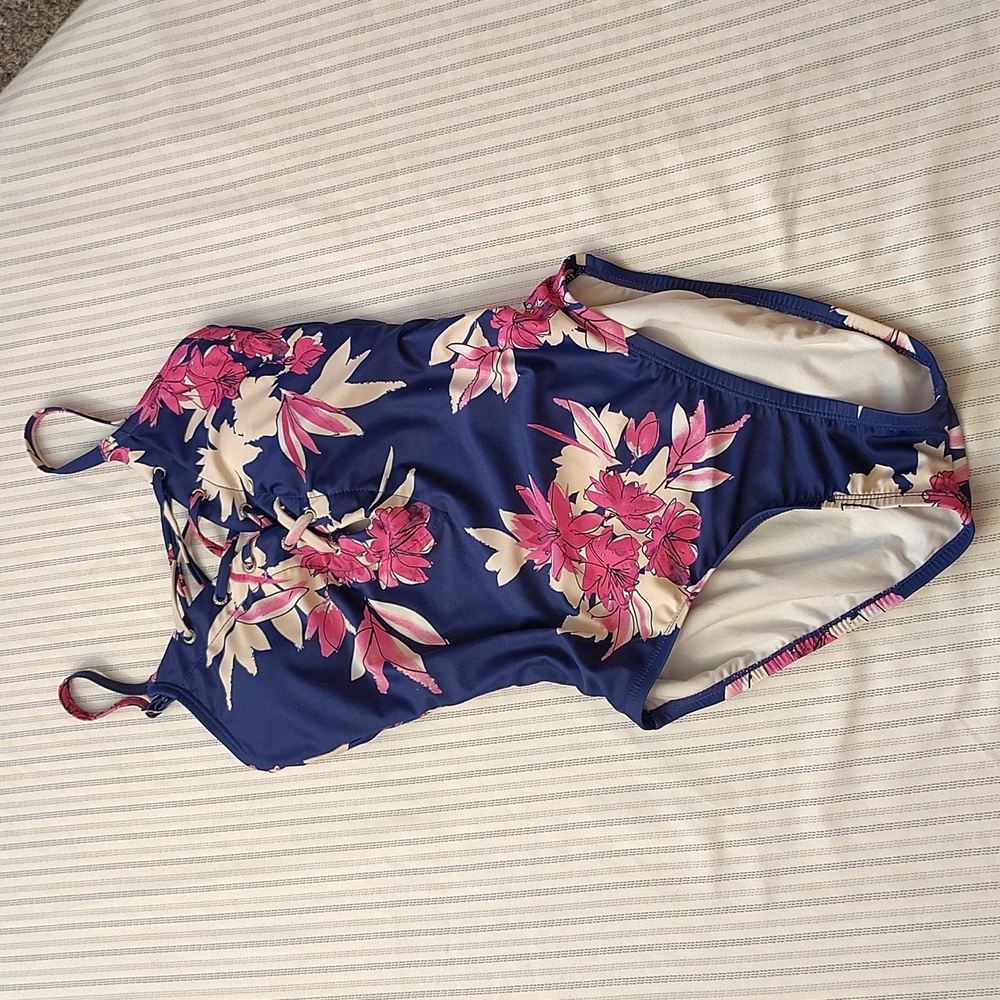 ⚓ NAUTICA WOMENS SWIMWEAR ONE PIECE SWIMWEAR